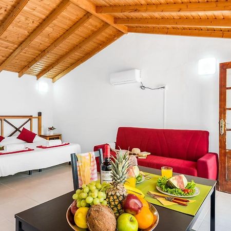 101 Bright, Pool View And Air Conditioning Apartment ปลายาเดลาสอเมริกาส ภายนอก รูปภาพ