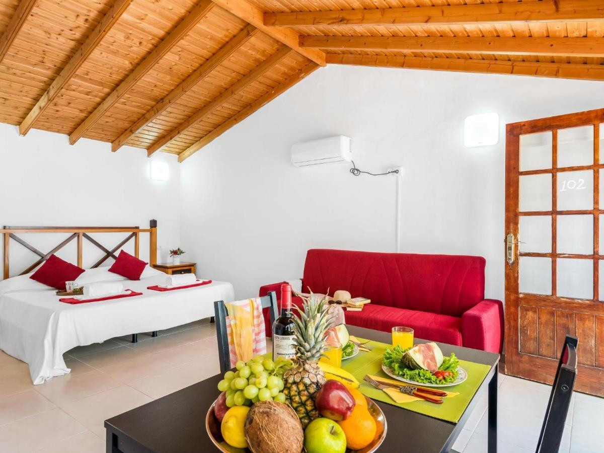 101 Bright, Pool View And Air Conditioning Apartment ปลายาเดลาสอเมริกาส ภายนอก รูปภาพ