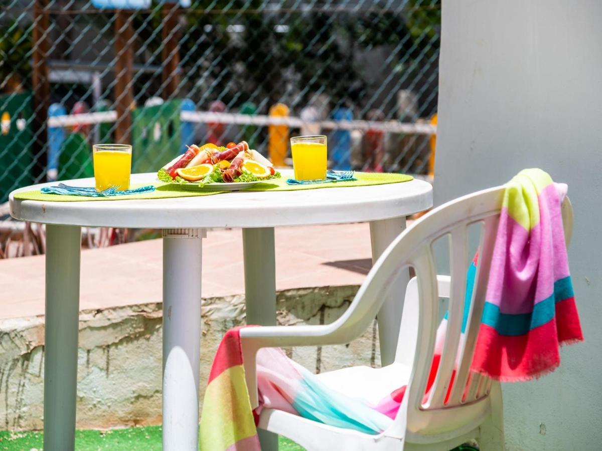 101 Bright, Pool View And Air Conditioning Apartment ปลายาเดลาสอเมริกาส ภายนอก รูปภาพ